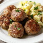 Omas Frikadellen Rezept (Klassiker) First Image First Image