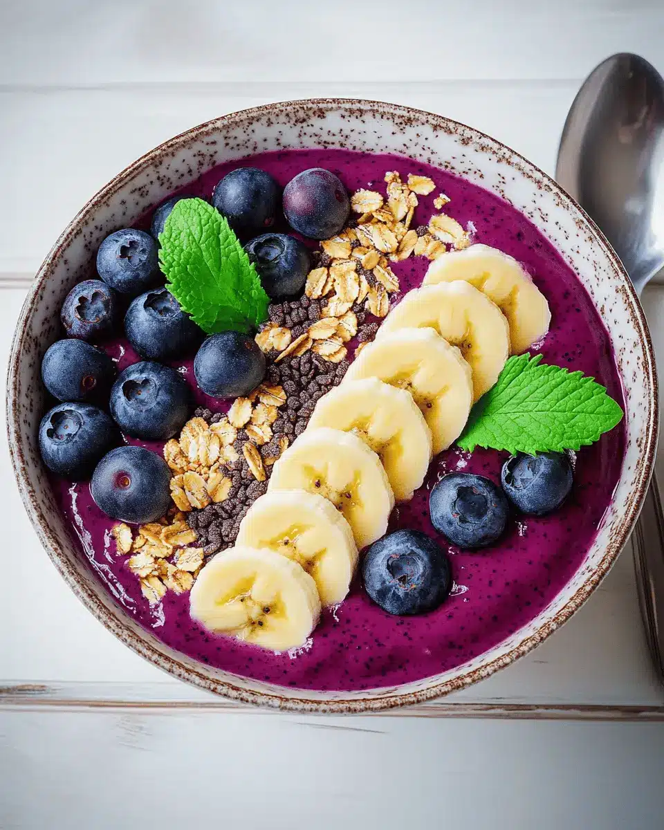 Acai-Heidelbeer-Bowl First Image First Image