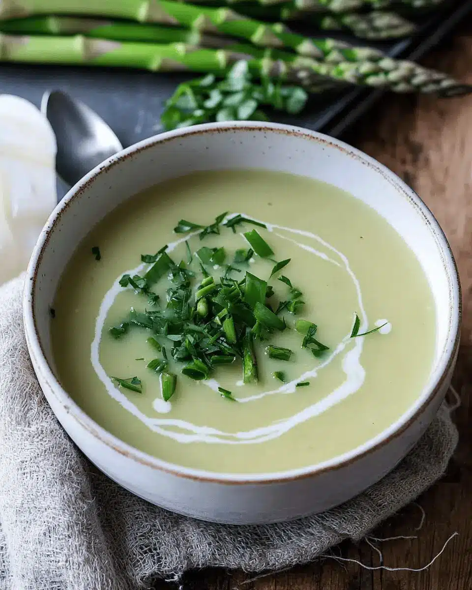 Omas Spargelsuppe aus Schalen: Irresistibly Creamy Comfort