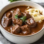 Rahmgulasch im Schnellkochtopf mit zartem Rindfleisch First Image First Image