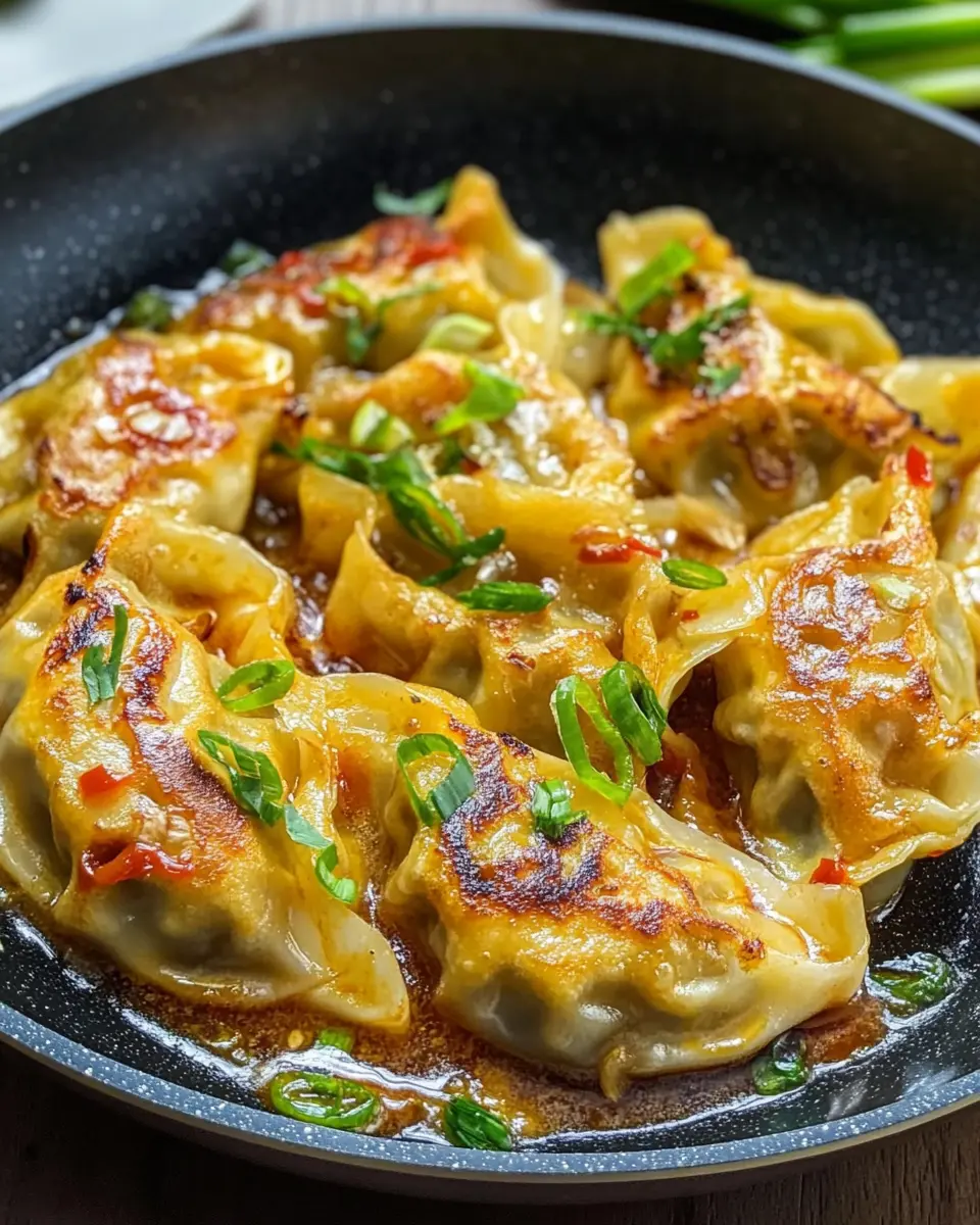 Cremige Gyoza Dumpling Pfanne: Indulge in Homemade Comfort 6