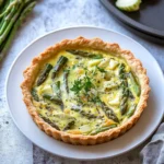 Quiche mit grünem Spargel und Kohlrabi First Image First Image