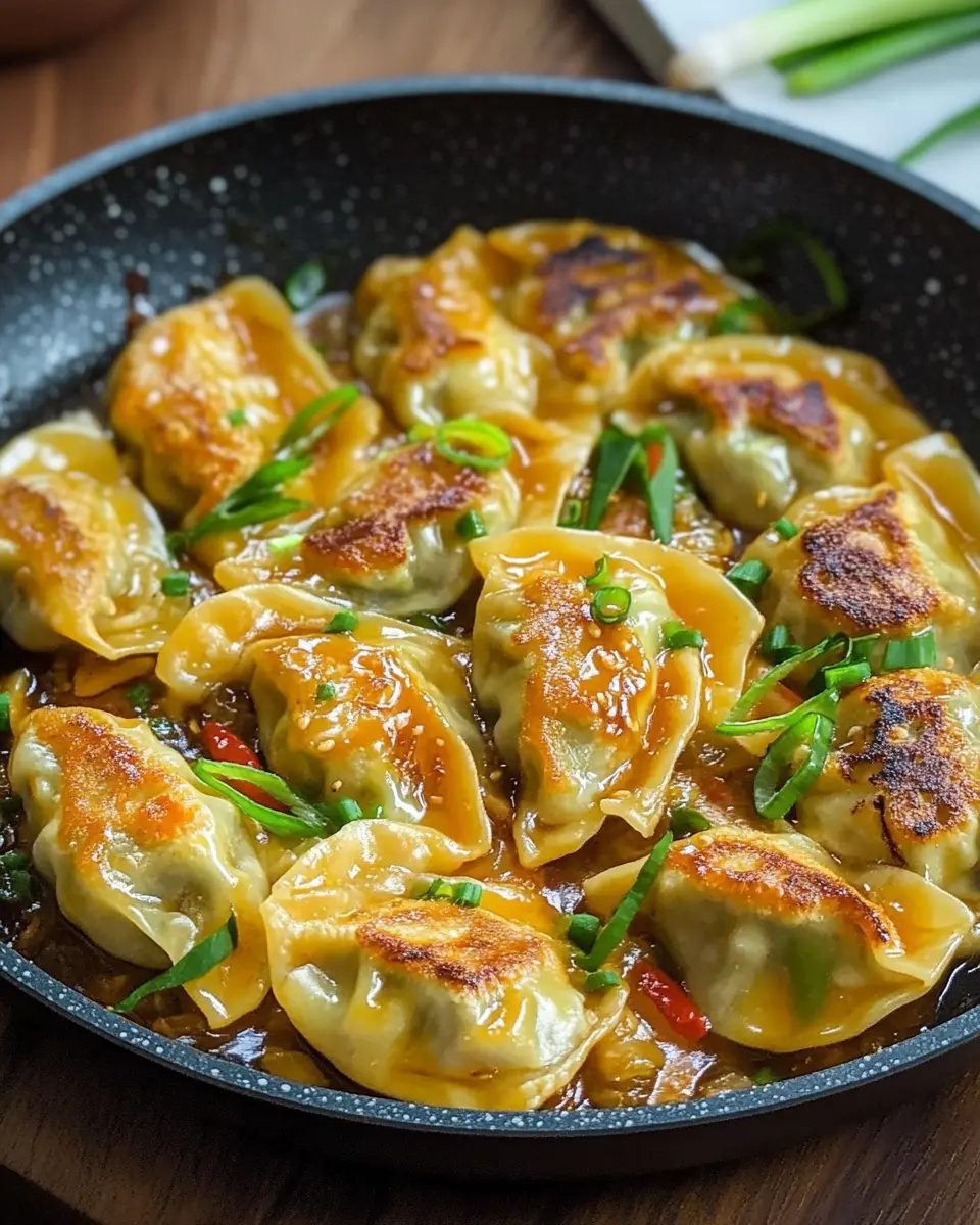 Cremige Gyoza Dumpling Pfanne: Indulge in Homemade Comfort 5