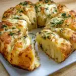 Knoblauch-Zupfbrot mit Käse First Image First Image