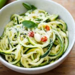 Low Carb Zucchininudeln mit Bärlauch First Image First Image