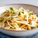 Kohlrabisalat mit Apfel First Image First Image